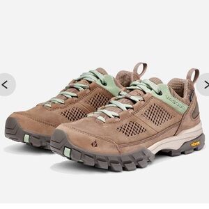 Women’s Vasque Talus AT low ultradry hiking shoes